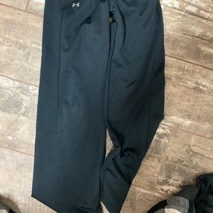 Womens XS under armour sweats